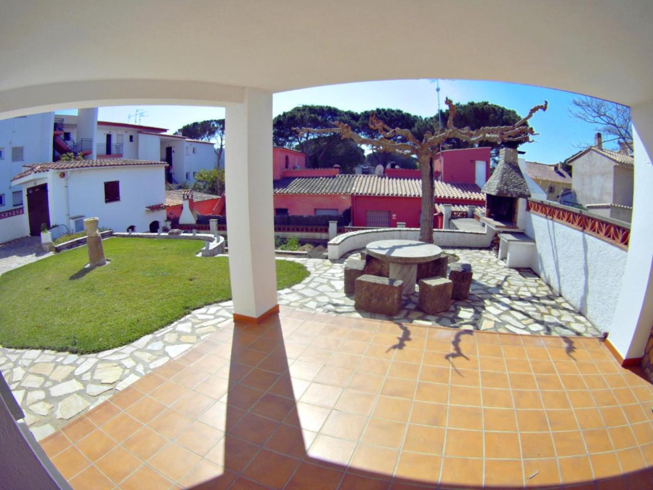 Vacay Apartamento Montgo, Agradable Jardin! En Costa Brava L'Escala! Exteriör bild