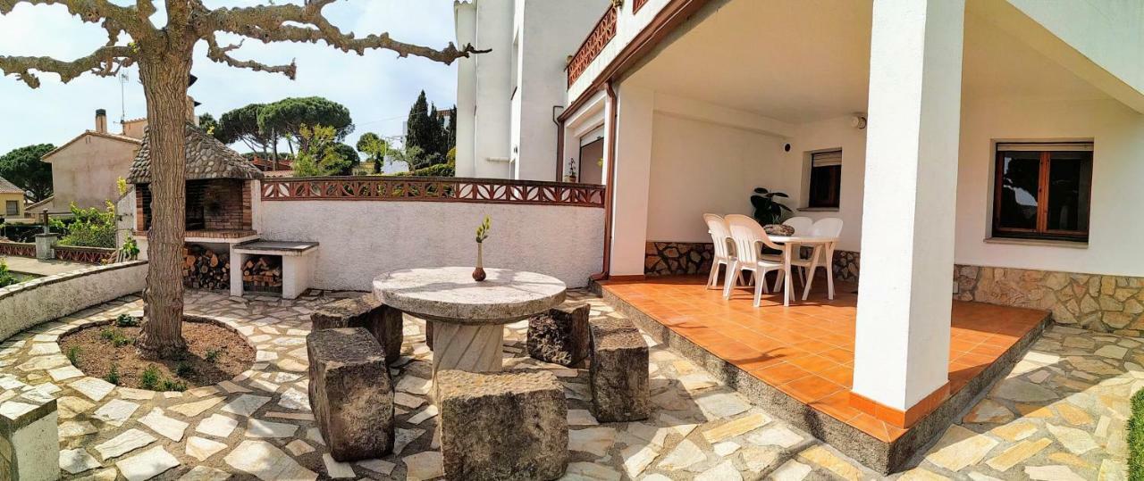 Vacay Apartamento Montgo, Agradable Jardin! En Costa Brava L'Escala! Exteriör bild