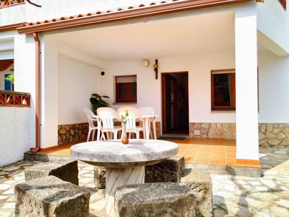 Vacay Apartamento Montgo, Agradable Jardin! En Costa Brava L'Escala! Exteriör bild